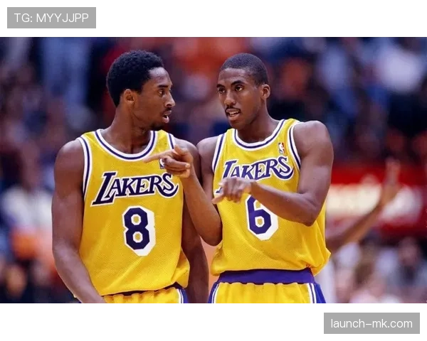 埃迪·琼斯突破效率提升显著 拉开锋线空间优化球队进攻