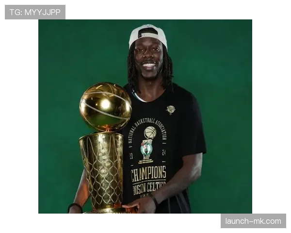 朱·霍勒迪挡拆为字母哥制造空位，较上季更高效